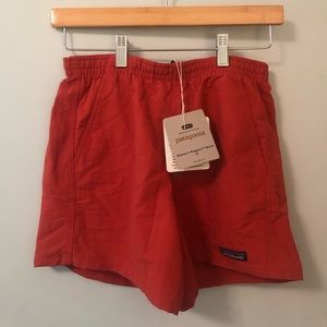 ❤️ Patagonia Baggies Sumac Red Women’s XS New With Tags NWT Athletic Shorts